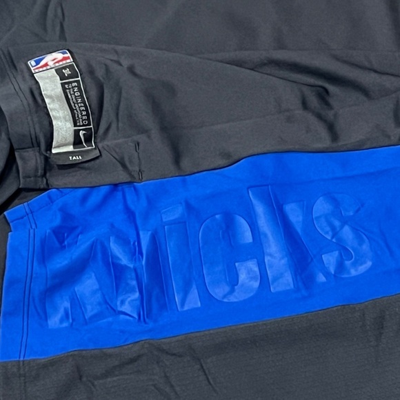 New York Knicks NBA Basketball Nike Dri-Fit New Short Sleeve Mens Shirt - Picture 6 of 8